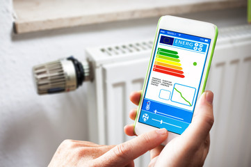 Smart Home Haus automation mit smart haus app auf tablet oder smartphone