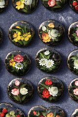 Broches décoratives russes. Saint-Pétersbourg. Russie.