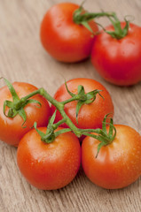 枝付きのミニトマト