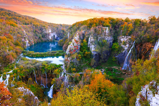 Fototapeta Waterfalls in Plitvice National Park