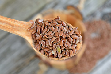 flax seed in spoon
