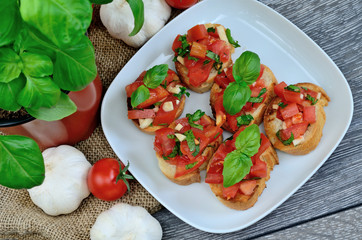 bruschetta tomato and basil in dish