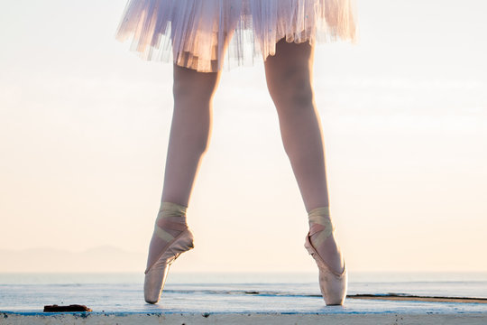 Ballet Dancer Legs En Pointe.