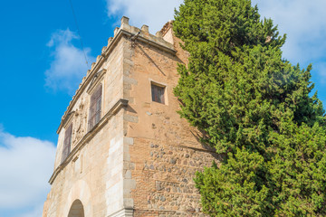 Fototapeta na wymiar Medieval wall of the city of Toledo