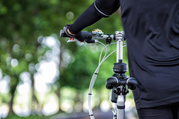 women cyclists