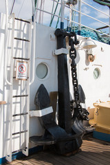 Ship Anchor on the front of the cruiser