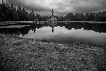 Jagthaus De Hoge Veluwe in schwarz-wei&szlig;
