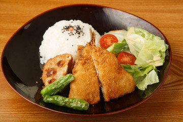 アジフライとレンコンのはさみ揚げのランチ