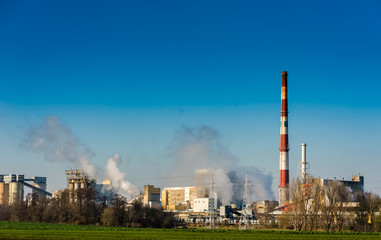Obraz na płótnie Canvas Toxic smoke over the factory