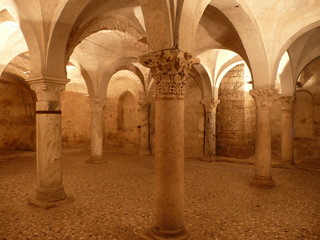 Fototapeta na wymiar Cripta della cattedrale di Brescia