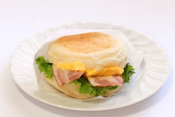 ベーコンエッグマフィン