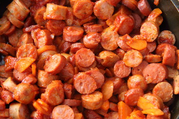 Wurstpfanne mit Karotten