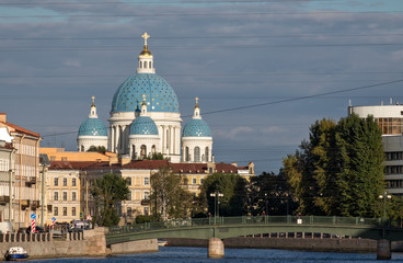 Fototapeta na wymiar English bridge and Trinity Cathedral in Saint Petersburg