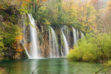 Autum colors and waterfalls of Plitvice National Park