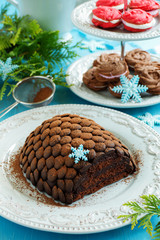 Chocolate fir cone - the idea of ​​a Christmas cake
