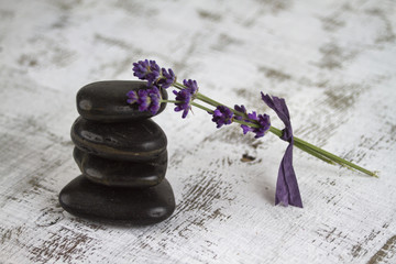wellbeing with hot stones and lavender