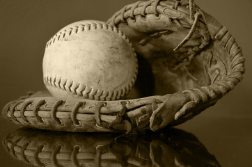 Fototapeta premium Baseball and Glove