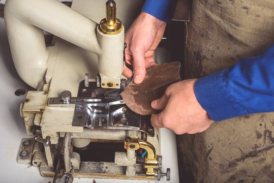 Bootmaker Meta รูปภาพBootmaker – เลือกดูภาพถ่ายสต็อก เวกเตอร์ และวิดีโอ2,152 | Adobe Stock