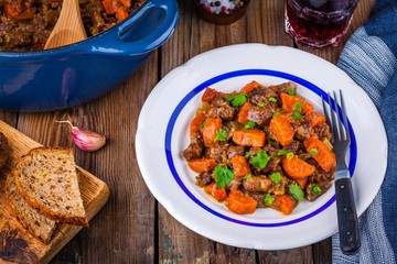beef meat stewed with carrots