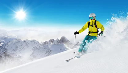 Photo sur Plexiglas Sports dhiver Skieur sur piste en descente
