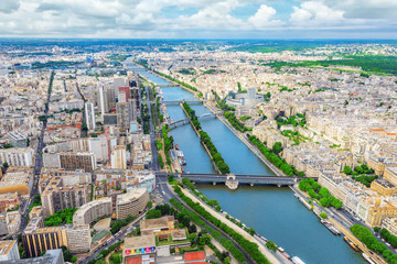 Fototapeta na wymiar PARIS, FRANCE- JULY 01, 2016 : Panorama of Paris view from the E
