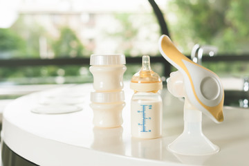 Manual breast pump, mothers milk
