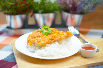 Omelet with chopped shrimp .
