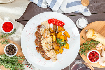 Grilled Steak with potato wedges