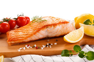 Grilled salmon and vegetables