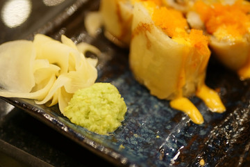wasabi with crispy sushi roll