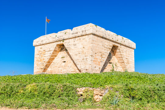 Verteidigungsturm an der Küste von Mallorca