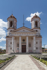 Fototapeta na wymiar Kuba, Pinar del Rio; Außenaufnahme von der historischen Kathedrale 
