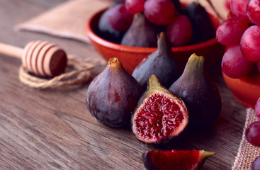 grapes figs