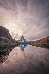 Selbstklebende Fototapete Matterhorn Matterhornspiegel am Riffelsee