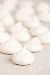 Fototapeta na wymiar White meringues