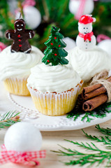 Christmas cupcakes with cream cheese