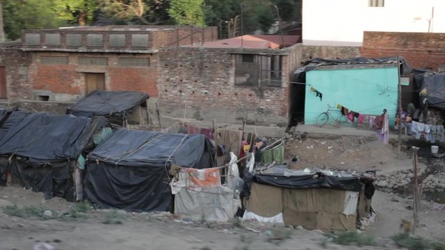 POV WS PAN Slum dwellings / India