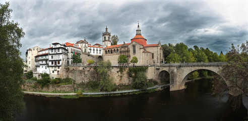 Fototapeta na wymiar Sao Goncalo Monastery - Amarante - Panorama
