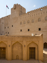 Fototapeta premium Das Schloss von Jabrin, Jabreen, Bahlat, Ad Dakhiliyah Region, Sultanat von Oman, Arabien, Naher Osten