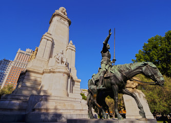 Fototapeta premium Spain, Madrid, View of the Miguel de Cervantes Saavedra Monument on Plaza Espana..