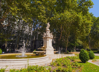 Fototapeta na wymiar Spain, Madrid, Paseo del Prado, View of the Fountain of Apollo.