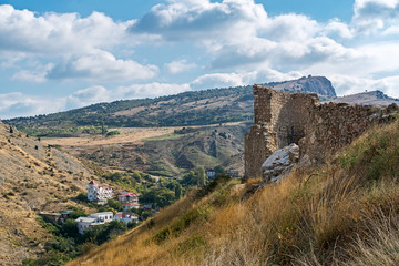 Fototapeta na wymiar The ruins of the old Genoese Chembalo fortress in Balaclava