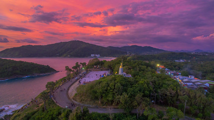 Obraz premium Phomthep cape the best view point in Thailand.the sun go down at Phomthep cap every day.a lot of tourists come to Phomthep cape for watching sunset