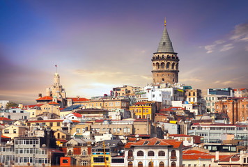 Fototapeta na wymiar cityscape with Galata Tower over the Golden Horn in Istanbul, Turkey.