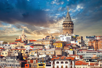 Fototapeta premium cityscape with Galata Tower over the Golden Horn in Istanbul, Turkey.