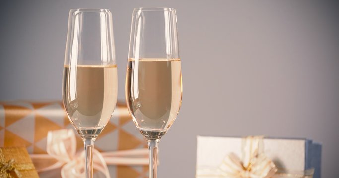 Champagne flutes with gift boxes