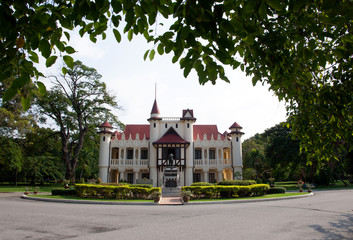  Sanam Chandra Palace at Nakorn Pathom.