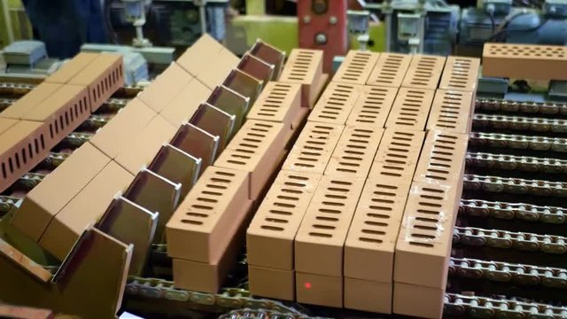 brick rows on the conveyor belt