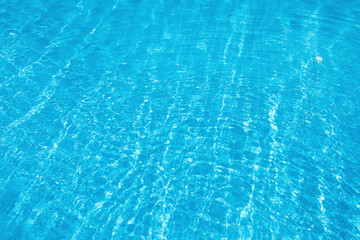 Ripple water in swimming pool