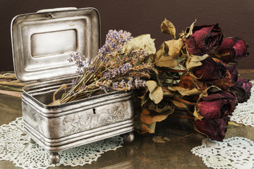 Silver Casket, jewelry/trinket box with dry roses and lavender